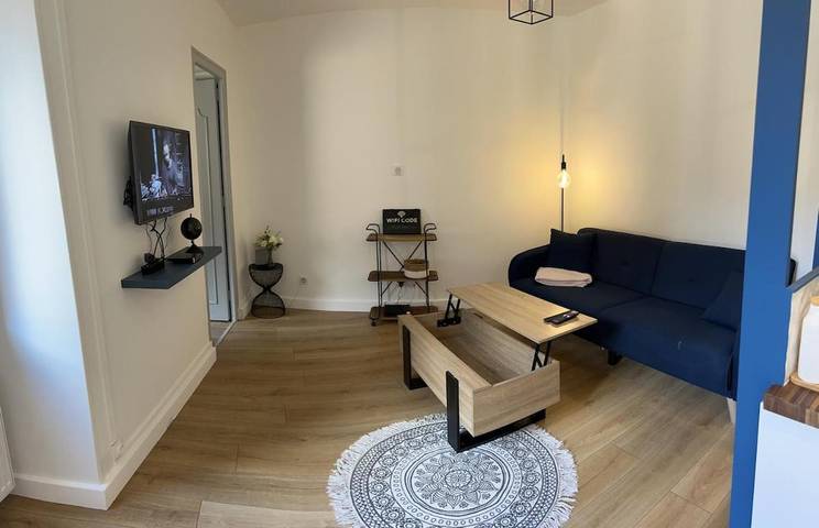 Gîte pour 6 personnes, avec balcon à Pesmes - 2