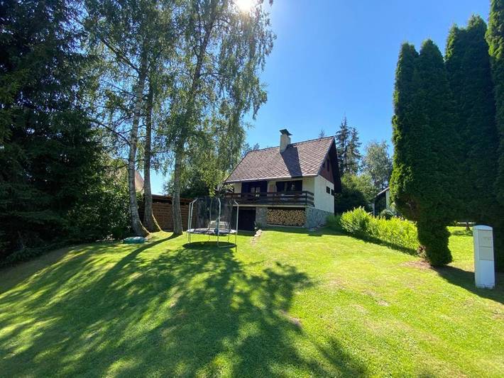 Ferienhaus für 6 Personen, mit Garten und Ausblick sowie Seeblick, mit Haustier am Nationalpark Böhmerwald