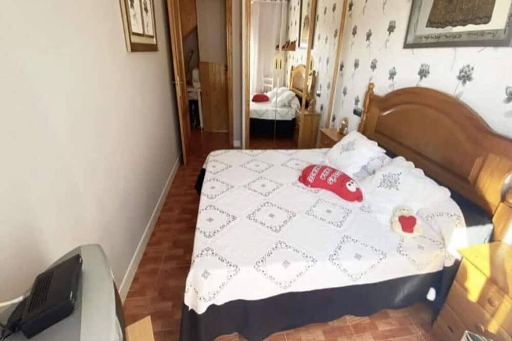 Beautiful La Marina 4 Bedroom House, San Fulgencio, Alicante, Spain in San Fulgencio, Costa Blanca