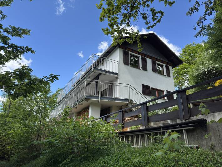 Ferienhaus für 6 Personen, mit Balkon und Terrasse in Hatzfeld
