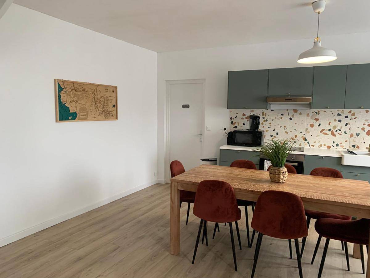 Two-Bedroom House in Plouégat-Guérand, Ceinture Dorée