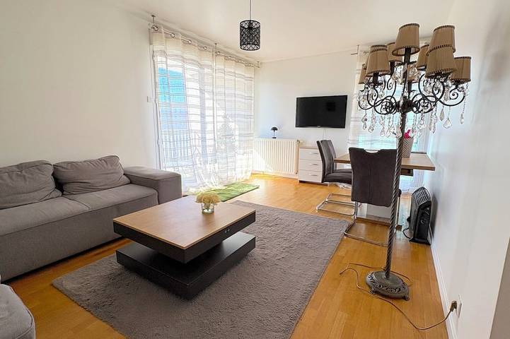 Appartement de vacances pour 6 personnes, avec balcon à Nanterre