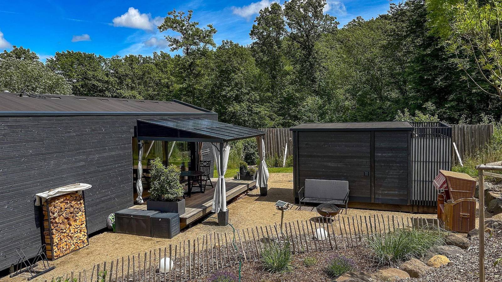 Tiny house mit Sauna am Waldrand in Niederdreisbach, Altenkirchenregionen