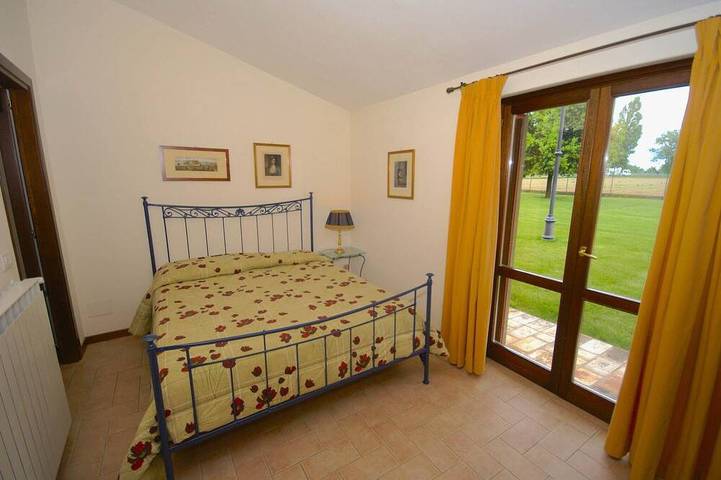 Appartement entier, Maison à Spello avec piscine et barbecue in Foligno, Province de Pérouse