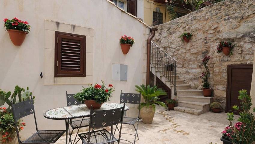 B&b per 4 persone, con giardino in Scicli