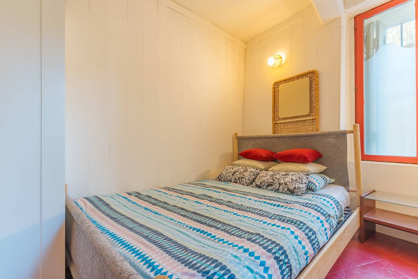 Entire studio, Apartment 'Finsonius Studios 6' with Shared Terrace, Shared Garden and Wi-Fi in Aix-en-Provence, Aix-en-Provence region