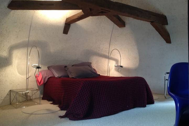 Maison d'Architecte en pleine campagne, 1h50 h de paris, idéal détente in Saint-Georges-sur-Baulche, Région d'Auxerre
