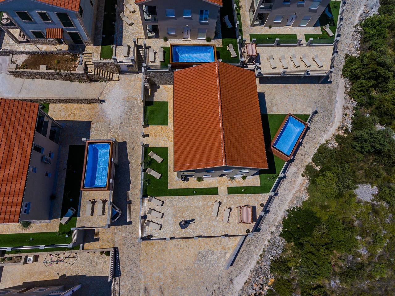 Ganze Wohnung, Luxuriöses Apartment mit Pool, Balkon, Grill & Klimaanlage in Drvenik Veliki, Drvenik Mali und Veli
