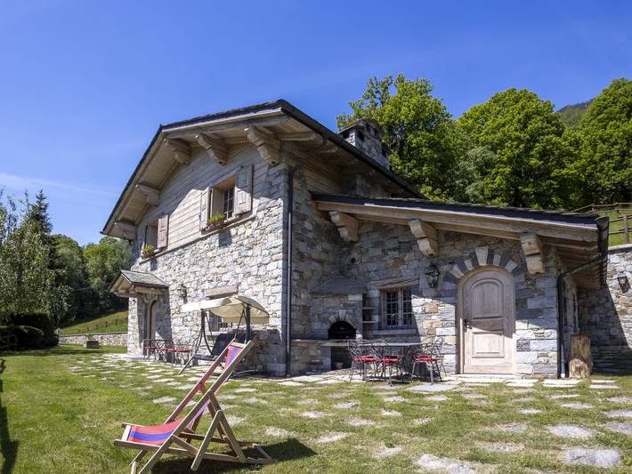 Baita per 7 persone, con Balcone e Giardino nonché Panorama in 