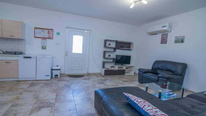 Ferienwohnung für 5 Personen, mit Balkon, mit Haustier in Veli Losinj