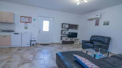 Ferienwohnung für 4 Personen, mit Balkon, mit Haustier in Veli Losinj
