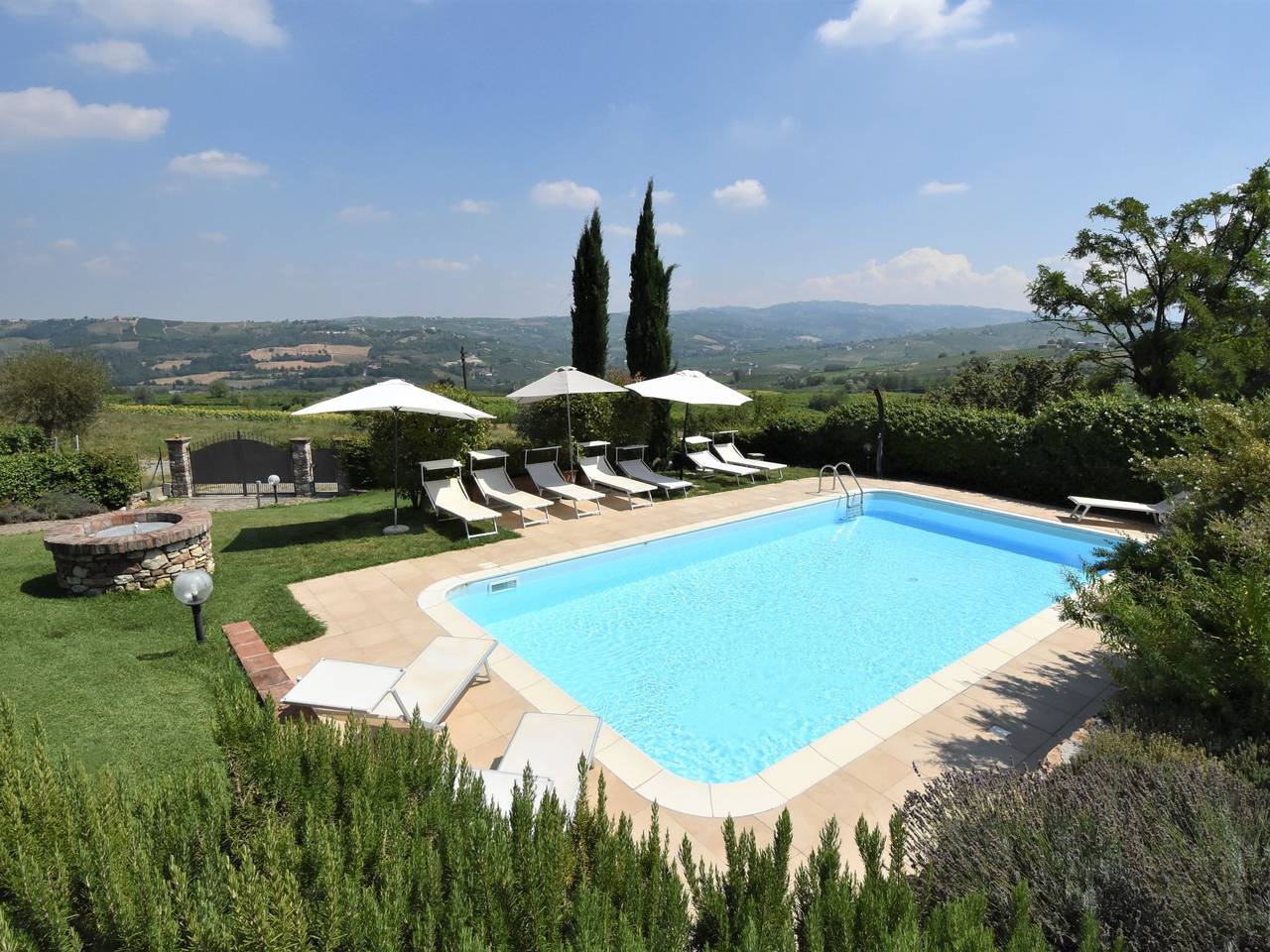 Entire apartment, La Corte Bricca (Bilo A) in Castana, Oltrepò Pavese