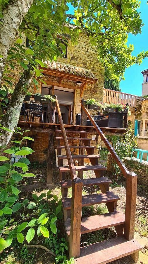 Ferienhaus für 2 Personen, mit Balkon und Terrasse sowie Garten