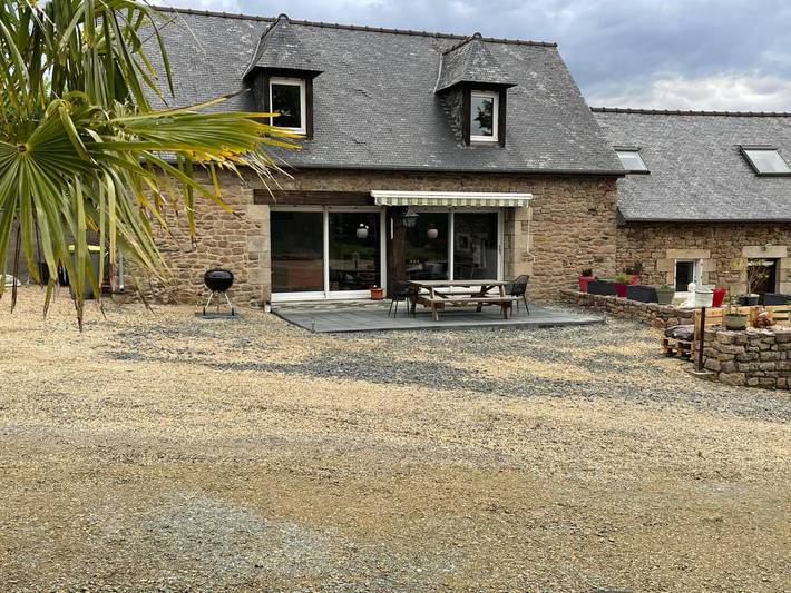 Ferienhaus für 8 Personen, mit Terrasse und Garten