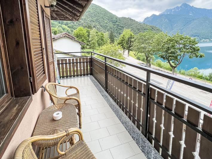 Gîte pour 4 personnes, avec balcon et vue sur le lac, animaux acceptés à Molina di Ledro - 2