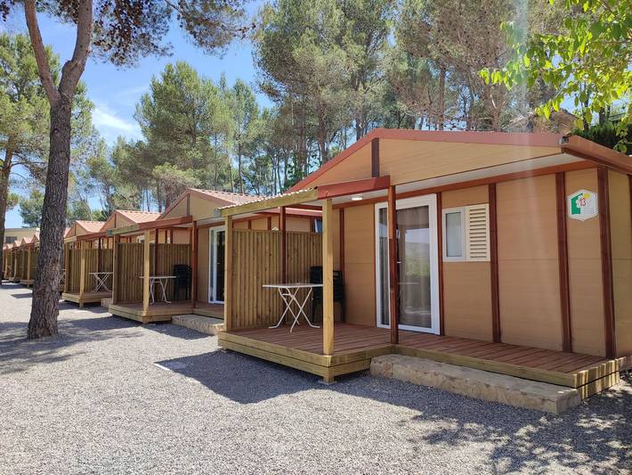 Bungalow para 5 personas, con Terraza y Jardín además de Piscina para niños y Piscina en Ayódar - 2