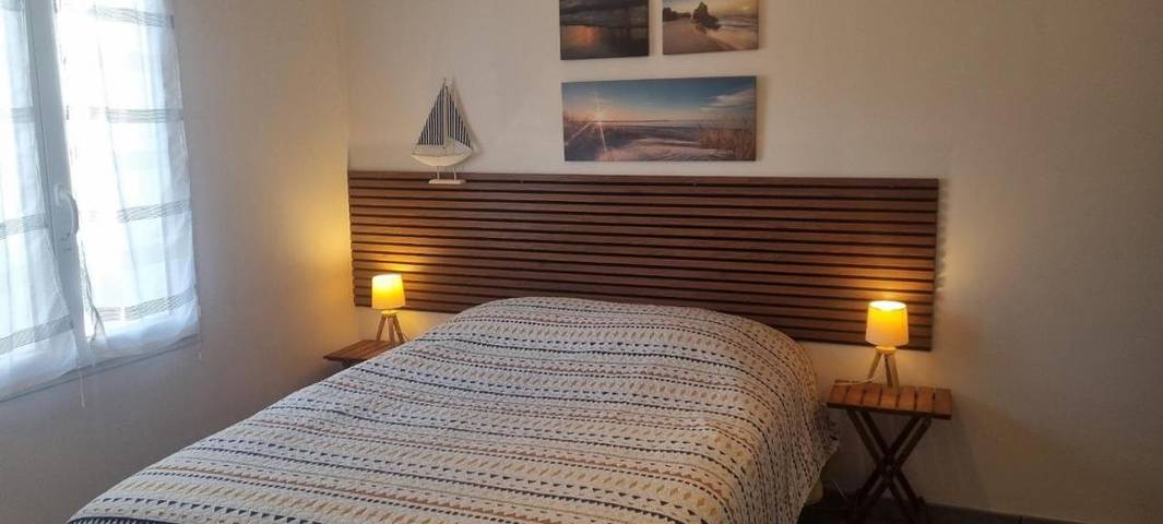 Location de vacances pour 3 personnes, avec jardin et terrasse dans Yves - 3