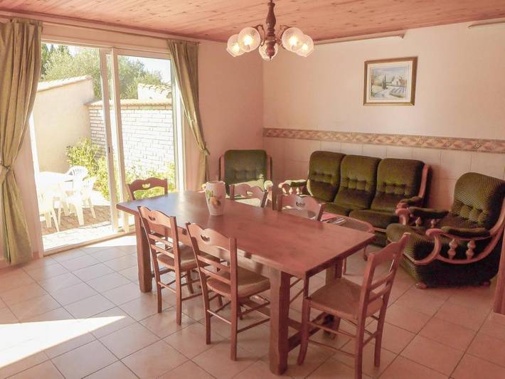 Location de vacances pour 6 personnes, avec piscine et jardin à Argeliers - 3