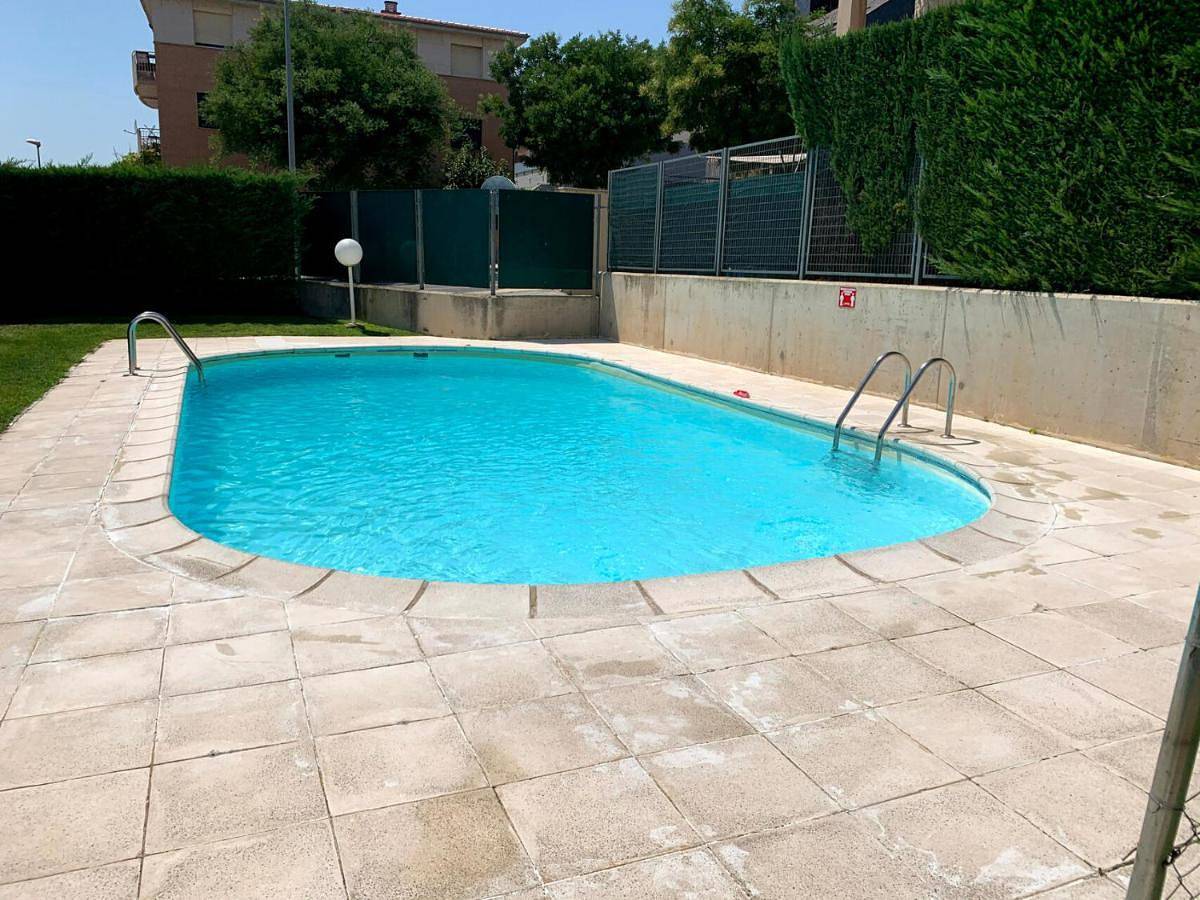 Vistas Río Tormes Huerta Otea Piscina abierta hasta el 15 de septiembre in Salamanca, Provincia de Salamanca