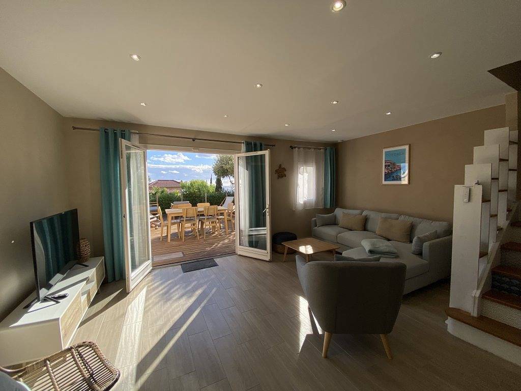 Villa du Hameau - Cap Esterel (St Raphaël - Le Dramont) in Le Dramont, Saint-Raphaël