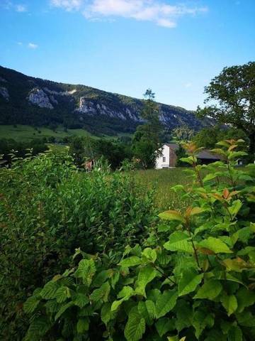 Gîte pour 6 personnes, avec jardin à Grandval