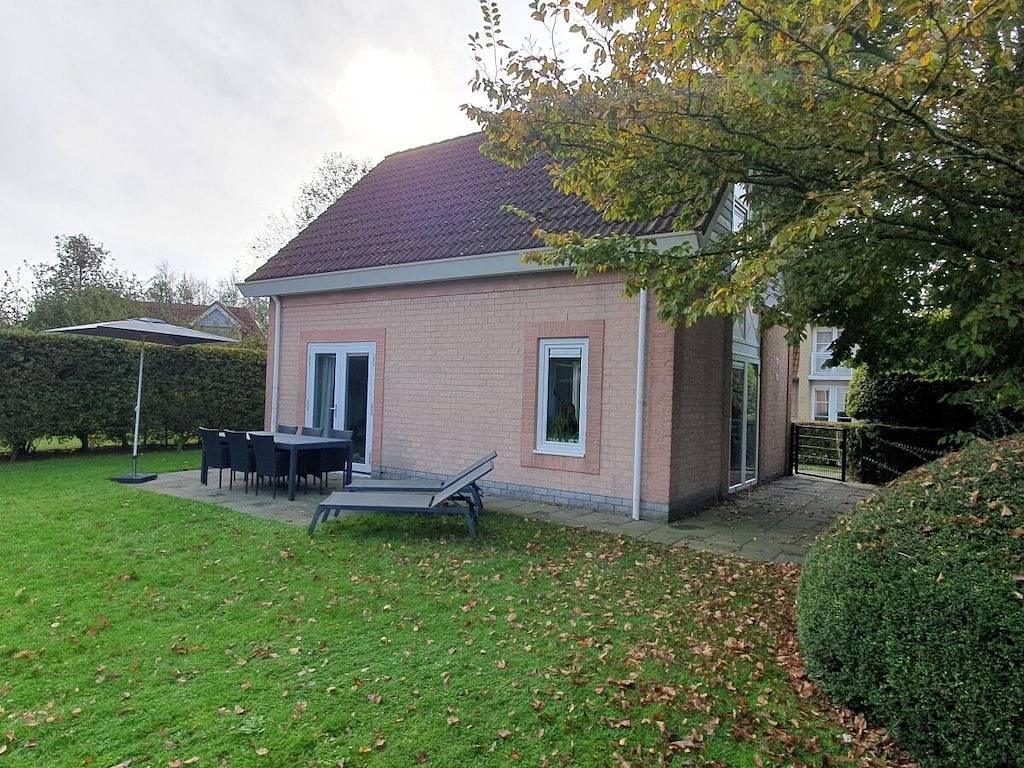 Villa in Kamperland met zwembad in De Banjaard, Kamperland