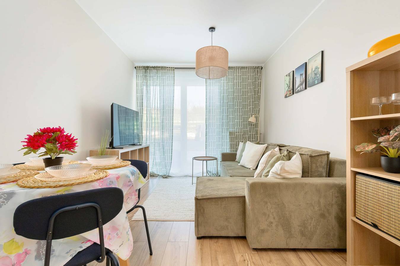 Hel lägenhet, Bright Apartment | Private Garden and Parking in Gdańsk, Tricity
