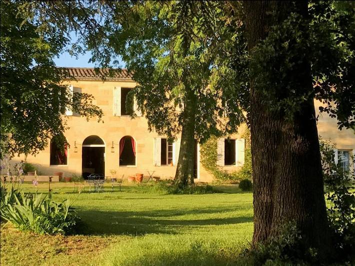 Chambre d’hôte pour 3 personnes, avec jardin ainsi que vue et terrasse à Saint-Émilion - 2