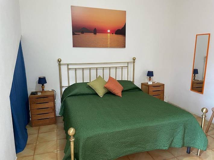 Apartamento de vacaciones para 4 personas, con jardín y jacuzzi - 1