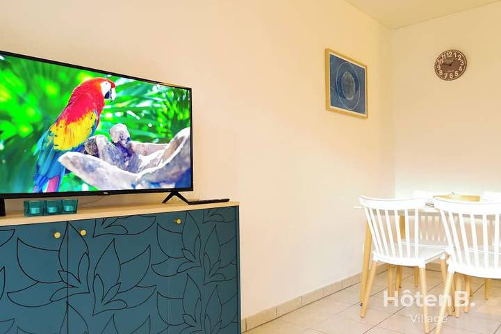 Ferienwohnung für 4 Personen, mit Pool und Garten - 1