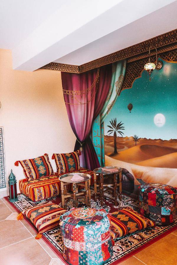 Maison d’hôte pour 2 personnes, avec Terrasse et Jacuzzi ainsi que Jardin et Piscine