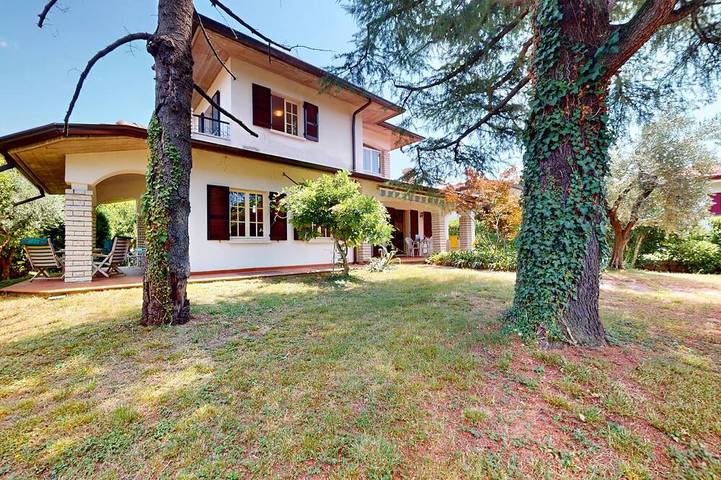 Villa für 6 Personen, mit Garten und Balkon