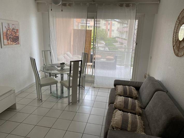 Gîte pour 4 personnes, avec terrasse et vue, animaux acceptés dans Plage Des Tamaris Cavalaire Sur Mer - 4
