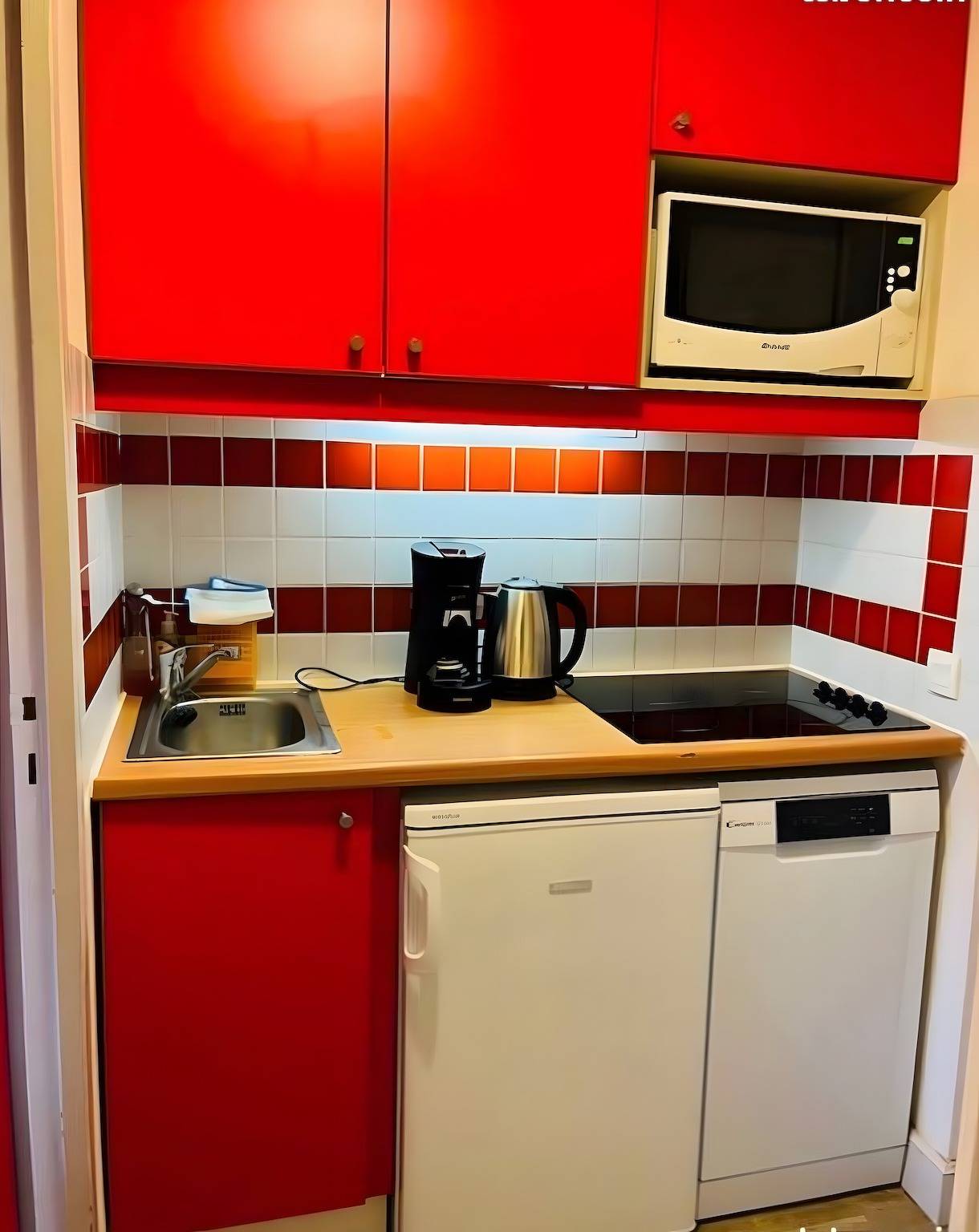 Appartement entier, Appartement La Plagne 1800 : Vue Montagne, Piscine Privée et Terrasse Privative in La Plagne, La Plagne-Tarentaise