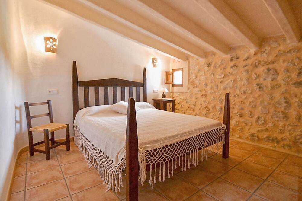 Albadallet in Vilafranca de Bonany, Majorca Center