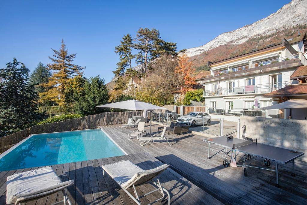 Appartement entier, Le Contempo - Sublime appartement avec vue lac & piscine in Veyrier-du-Lac, Région d'Annecy
