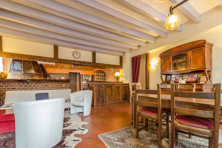 Gîte pour 6 personnes, avec Terrasse dans Saint-Hilaire-sous-Romilly - 3