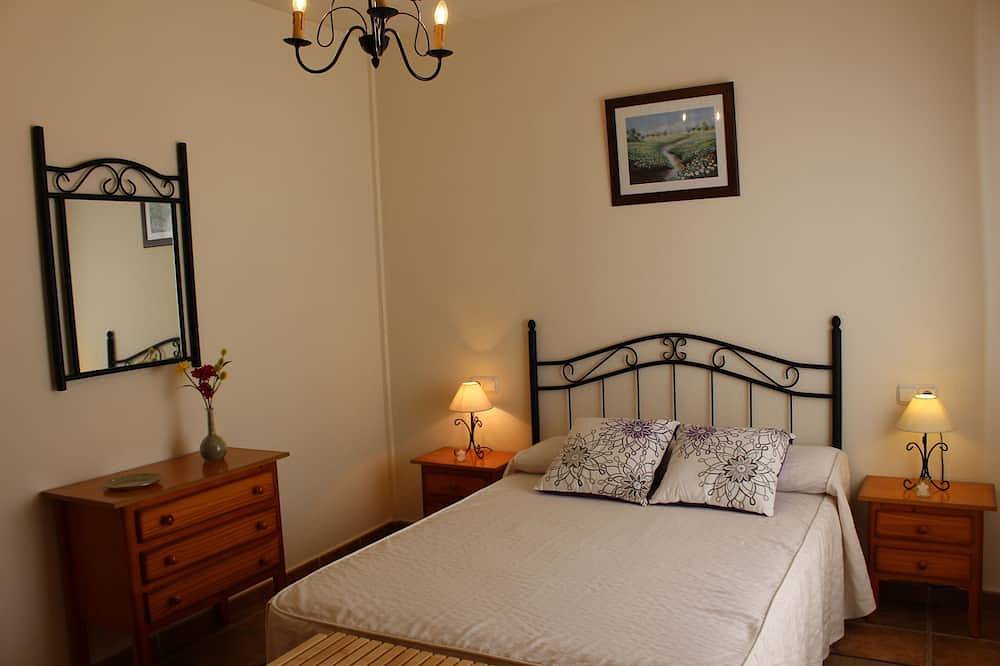 Alojamientos Huetor, - Turismo Rural in Viñuela, Provincia de Málaga