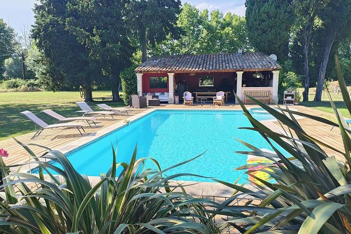 Agriturismo pour 8 personnes, avec jacuzzi et jardin ainsi que piscine et terrasse