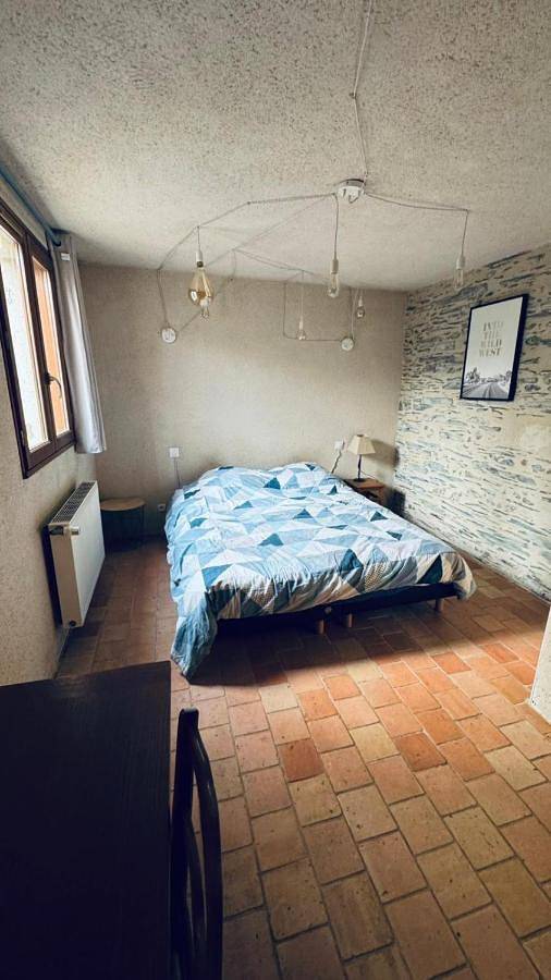 Location de vacances pour 6 personnes, avec vue et jardin à Corné - 4