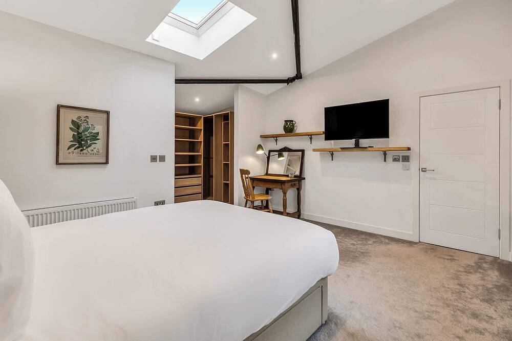 Dragons Barn with Hot Tub in Malvern, Worcestershire