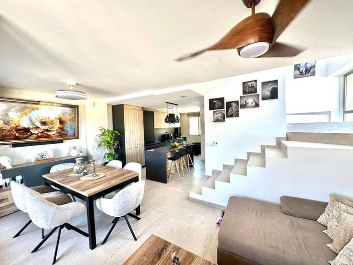 Casa rural para 6 personas, con vistas además de jardín y piscina, Se admiten mascotas en Muchamiel