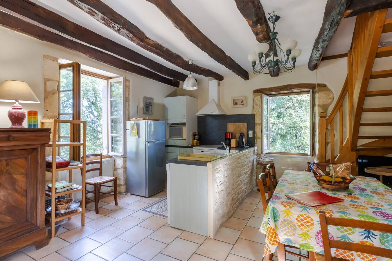 Landhaus 'La Maison De Tine' mit Gemeinschaftspool, privatem Garten und Wi-Fi in Cénac-et-Saint-Julien, Périgord Noir