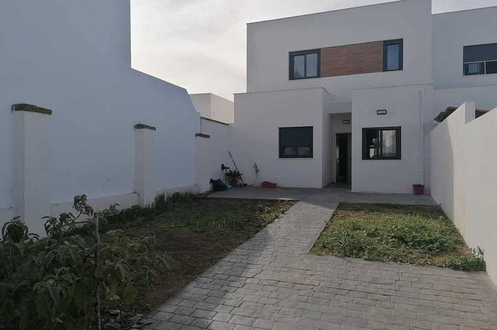 Chalet für 8 Personen, mit Terrasse und Garten - 1