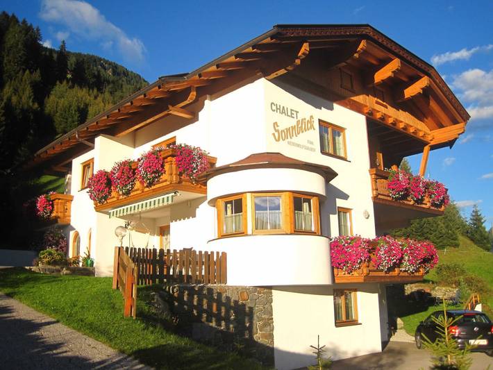 Hütte für 2 Personen, mit Balkon und Garten in Osttirol