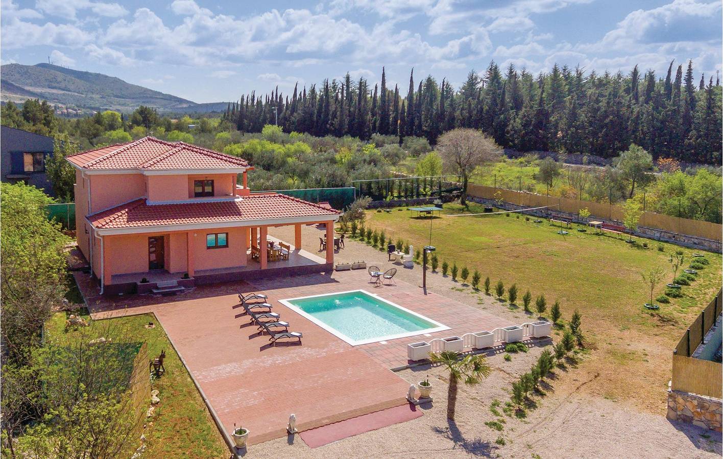 Holiday home for 9 people with terrace in Bilice, Šibenik-Knin