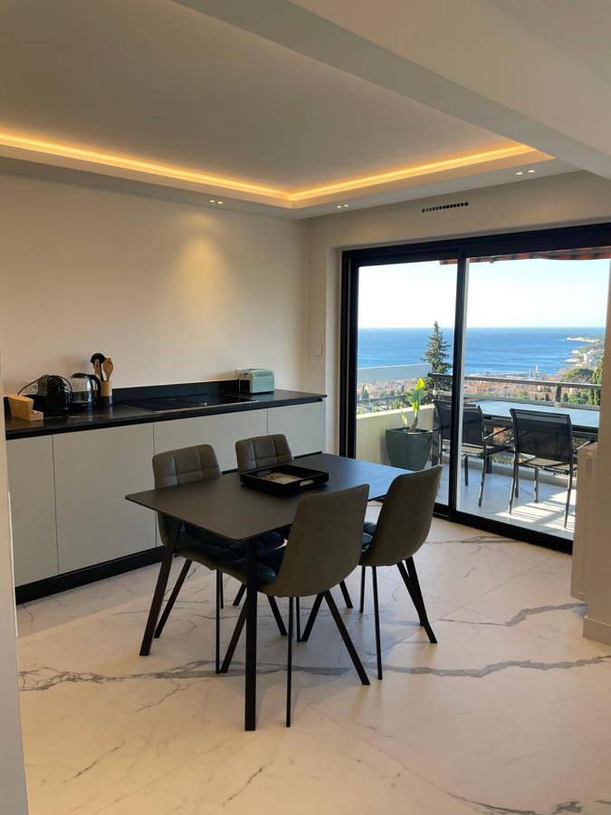 Ferienwohnung für 4 Personen, mit Ausblick und Pool sowie Balkon in Cassis - 2