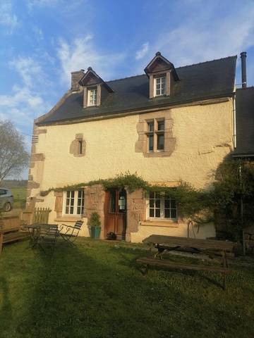 Cottage pour 2 personnes, avec jardin à Bieuzy