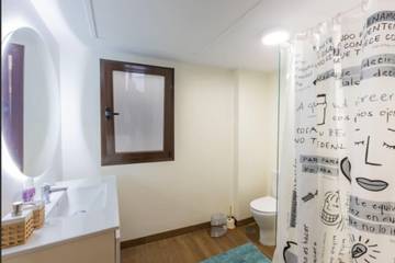 Holiday Apartment for 7 People in Playa de la Rada, Estepona, Photo 2