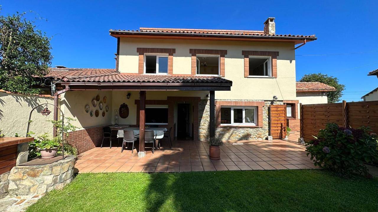 Casa Rural La Quinta del Taraceo in Muros de Nalón, Costa Verde